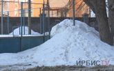 В Павлодаре начали вывозить снег из частного сектора по второму кругу